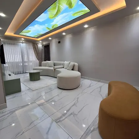 Daly 2 Апартаменты *